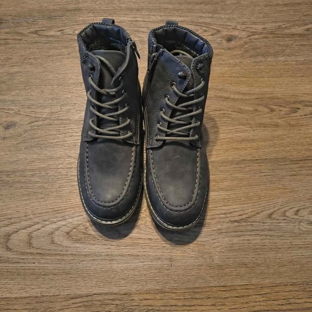 Stylish Kids' Dark Gray Lace-Up Boots